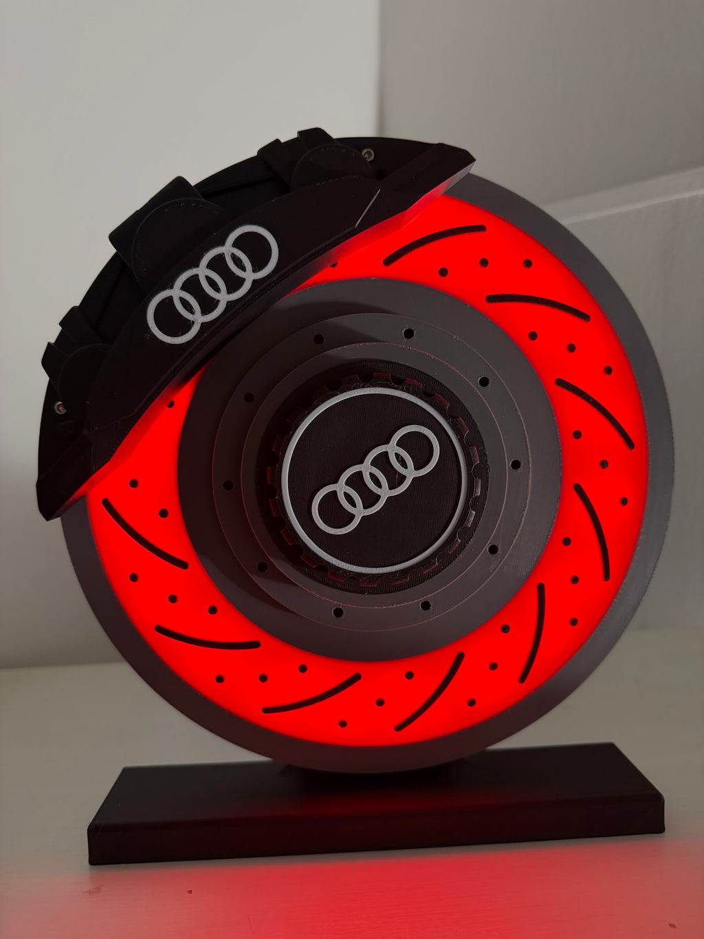 🏎️ Lampe disque Audi