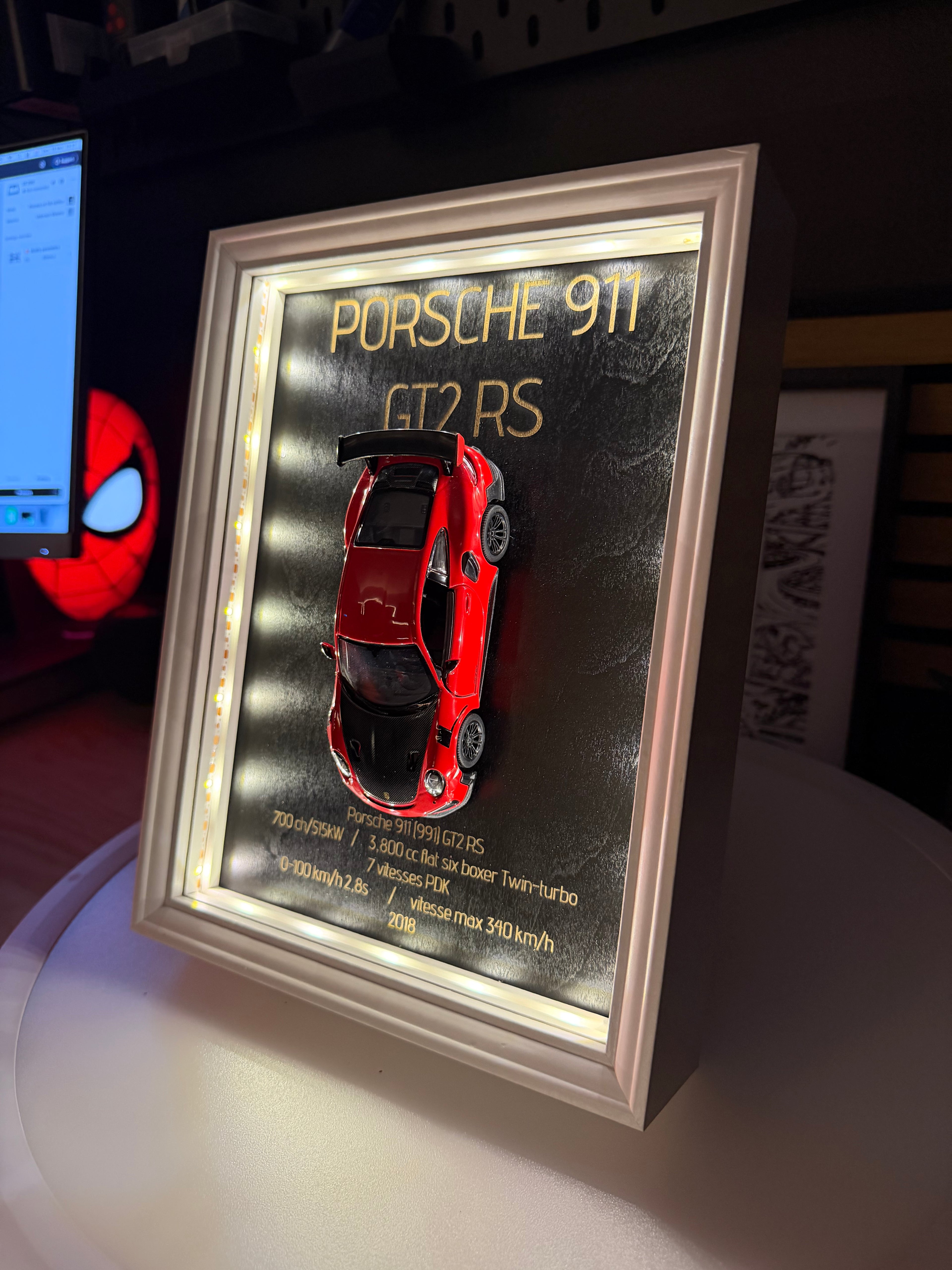 👉 Cadre voiture Porsche 911 GT2 RS