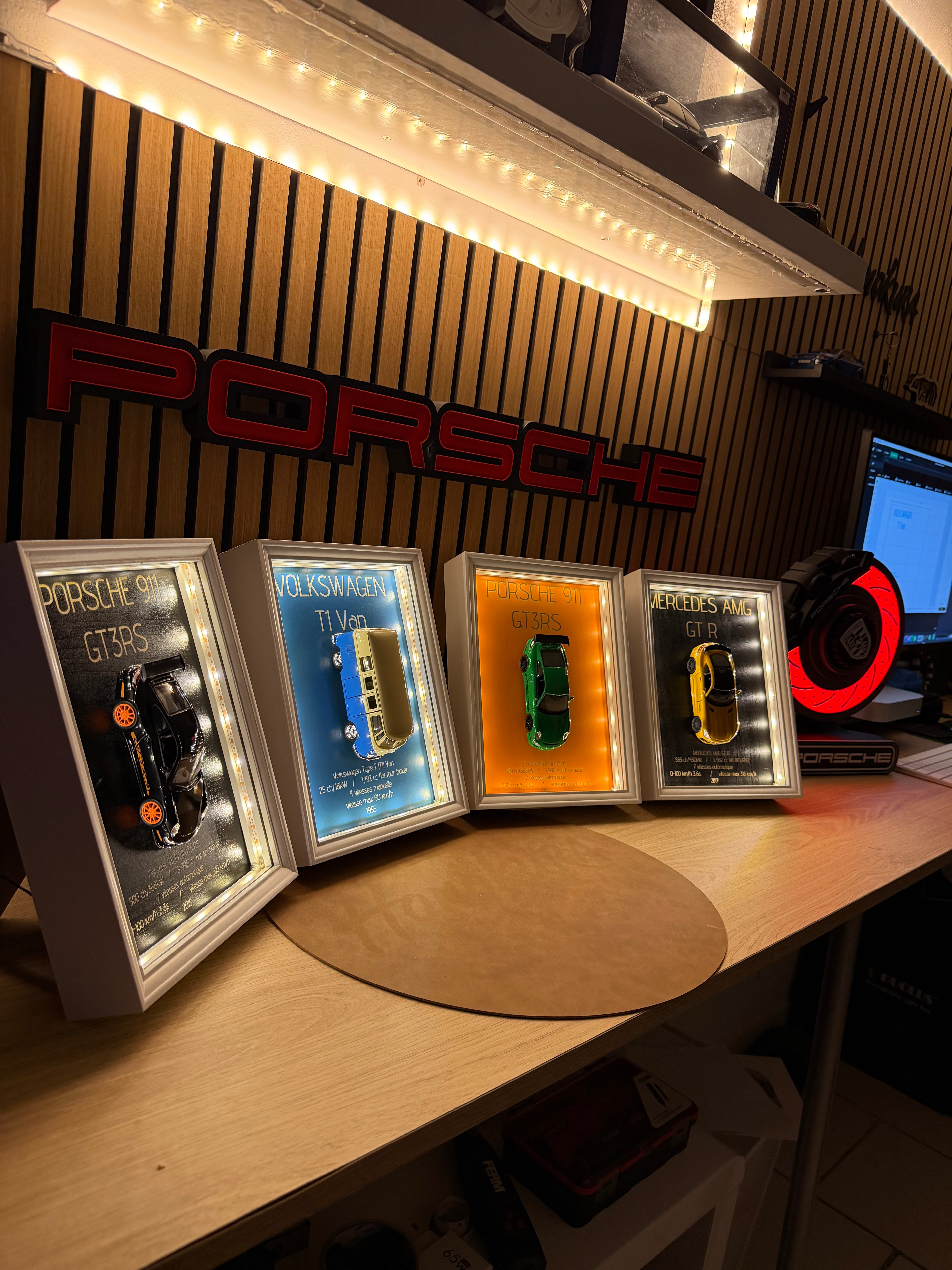 👉 Cadre voiture personnalisé